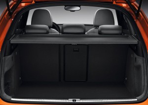 фотографии багажника Audi Q3 2013 года