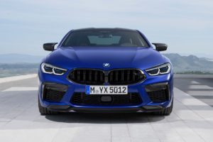 фотографии BMW M8 Coupe 2019-2020 вид спереди
