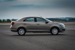 фото Chevrolet Cobalt 2016-2017 вид сбоку