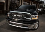 фотографии Dodge Ram 1500 2016-2017 вид спереди