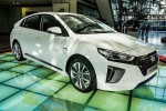 фото гибрид Hyundai Ioniq 2016-2017 года