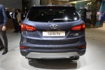 фото обновленный Hyundai Santa Fe 2016-2017 вид сзади