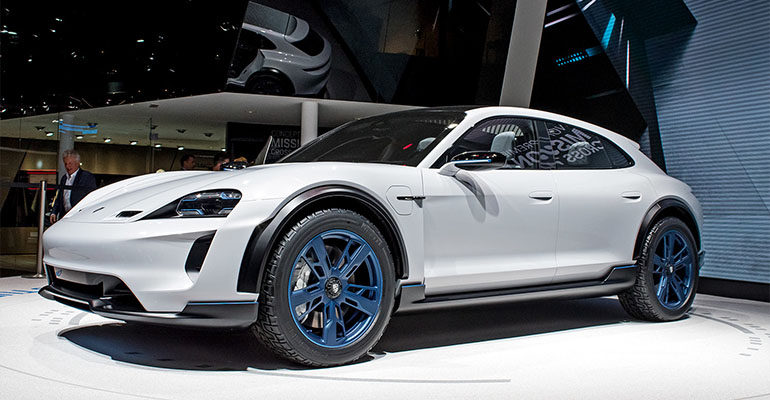 Porsche Mission E Cross Turismo Concept 2018 – прототип электрического кроссовера Порше