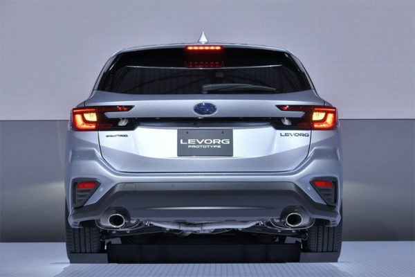 фото Subaru Levorg 2020-2021 вид сзади