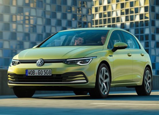 фото Volkswagen Golf 8 2020-2021 вид спереди
