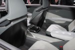 фото салон Audi e-tron quattro Concept 2015-2016 (второй ряд)