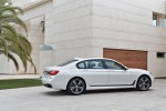 фото новый BMW 7 Series 2016-2017 вид сбоку