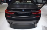 картинки BMW M760Li xDrive 2016-2017 вид сзади