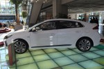 фото Hyundai Ioniq 2016-2017 вид сбоку