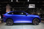 картинки кроссовер Jaguar F-Pace 2016-2017 вид сбоку