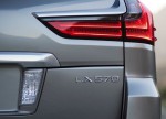 фото Lexus LX 570 2016-2017 габаритные фонари