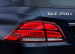 картинки кроссовер Mercedes-Benz GLE 2015-2016 габаритные фонари