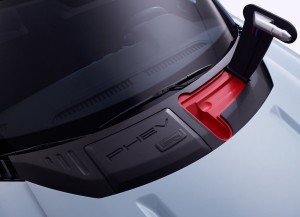 фото Qoros 2 SUV PHEV Concept 2015 зарядный порт