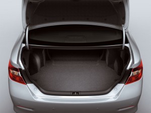 фотографии багажника Toyota Camry 2013 года