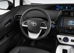 фотографии салон Toyota Prius 2016-2017 года