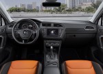 картинки интерьер нового Volkswagen Tiguan 2016-2017 года